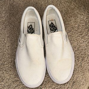 ALL WHITE SLIP ON VANS